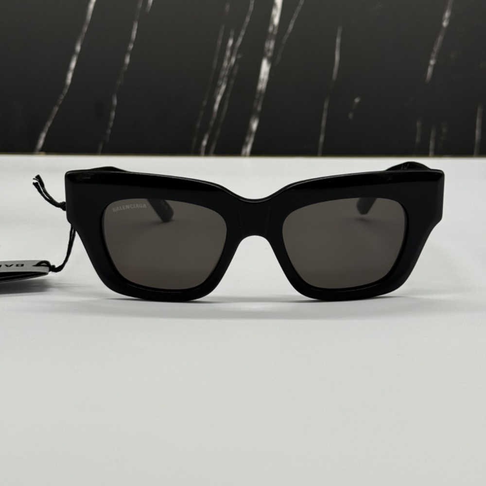 NEW BB0234S 001 BALENCIAGA SQUARE BLACK WOMEN SUNGLASSES - Picture 3 of 12